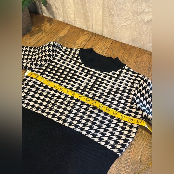 Lili Sidonio by Molly Bracken houndstooth sweater size XS - Picture 3 of 7